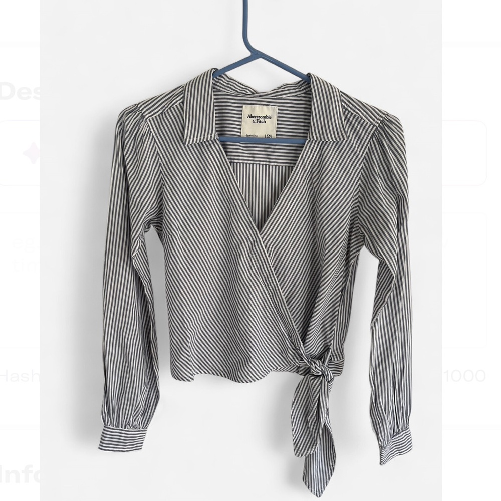 Abercrombie & Fitch blue and white striped wrap crop shirt top size XXS